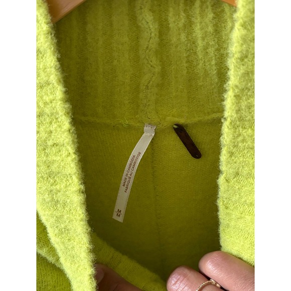Free People Mock Neck OversizedSweater Lime Green ChartreuseRibbedKnit OB1569559 - Picture 9 of 10